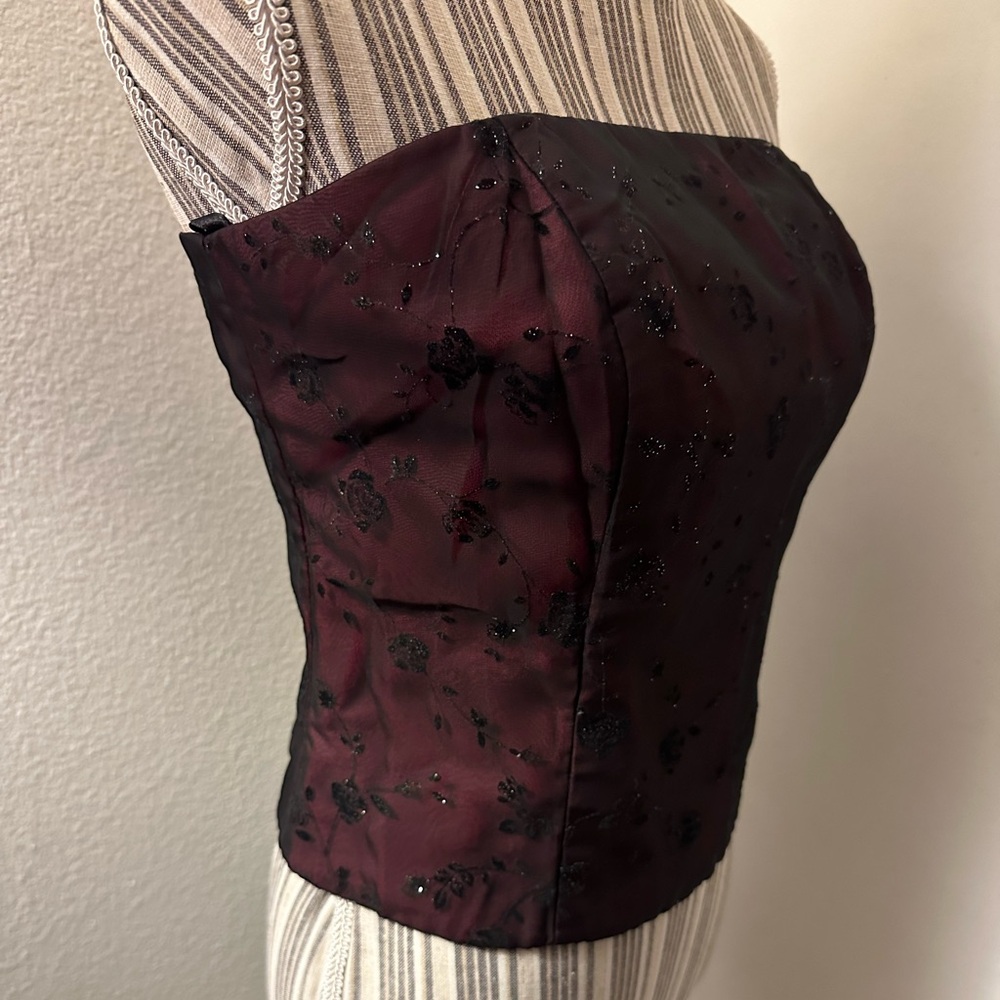Chelsea Nites strapless, top, and matching skirt - Picture 3 of 16